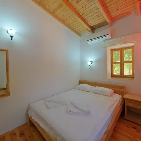 Havuzu Korunaklı Jakuzili Kinali (Aegean)
